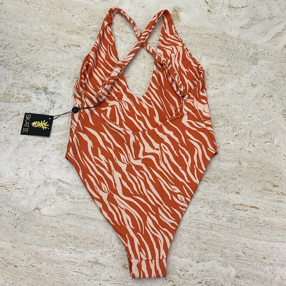 SKATIE Zoey women’s One Piece Swimsuit Capri
Orange Cream Print small - Picture 3 of 8
